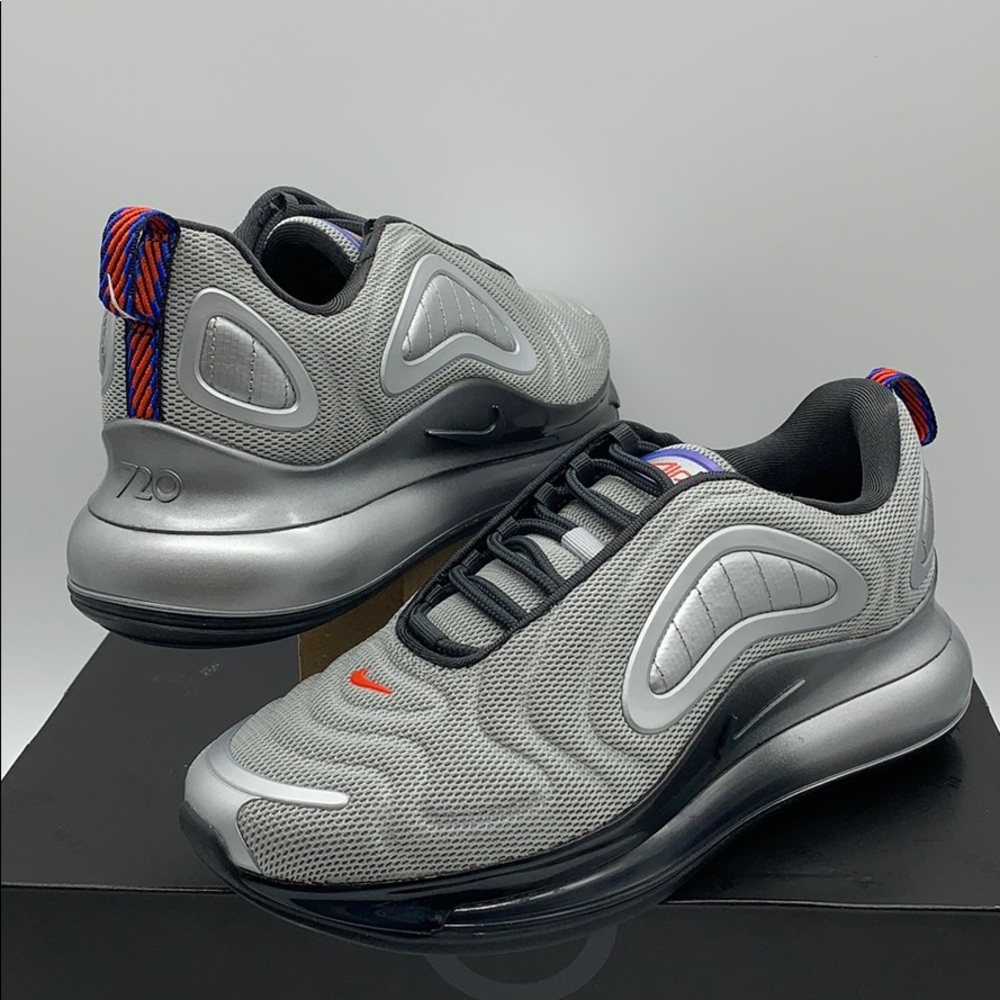 NIKE AIR MAX 720 WMNS - Picture 15 of 16